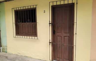 Imagem: A casa possui 1 Dormitório, 1 Banheiro e está localizado