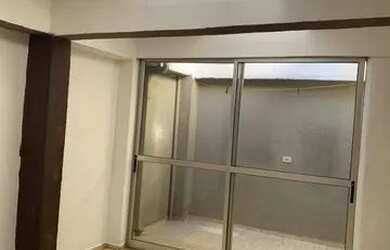 Imagem: A casa em condomínio possui 1 Dormitório, 1 Banheiro, 1 Vaga