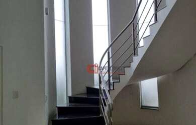 Imagem: A casa possui 2 Dormitórios, 2 Banheiros, 2 Vagas na garagem