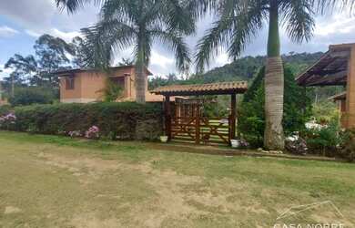 Imagem: A fazenda possui 200m² de Área e está localizado em Aracê