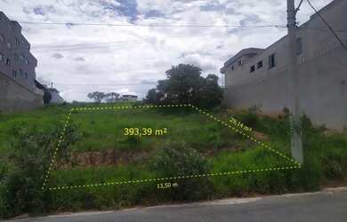 Imagem: O terreno possui 393m² de Área e está localizado em Santa