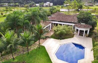 Imagem 2: Linda Casa em condomínio de luxo com praia e aeroporto privativos