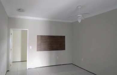 Imagem: A casa possui 3 Dormitórios, 3 Banheiros, 1 Vaga na garagem