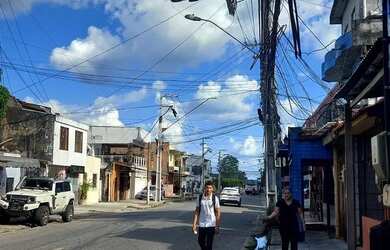 Imagem: A casa possui 2 Dormitórios, 2 Banheiros, 3 Vagas na garagem