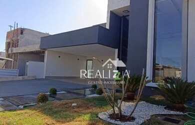 Imagem: A casa em condomínio possui 3 Dormitórios, 4 Banheiros, 4