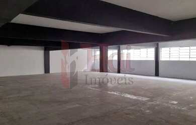 Imagem: O depósito possui 1808m² de Área e está localizado em Parque