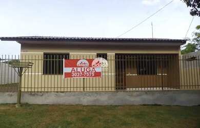 Imagem: A casa possui 2 Dormitórios, 1 Banheiro, 1 Vaga na garagem