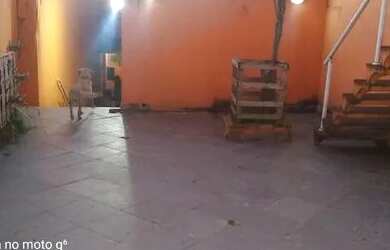 Imagem: A casa possui 4 Dormitórios, 4 Banheiros, 3 Vagas na garagem