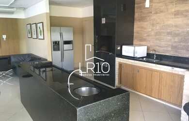 Imagem: A casa em condomínio possui 4 Dormitórios, 5 Banheiros, 2