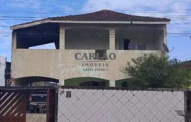 Imagem: A casa possui 2 Dormitórios, 2 Banheiros, 4 Vagas na garagem