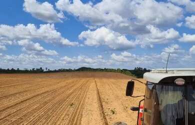 Imagem: A fazenda possui 4.860.000m² de Área e está localizado em