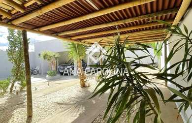 Imagem 8: Casa em Montes Claros. Churrasqueira, Varanda, Guarda roupae450m² de...