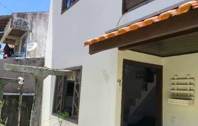 Imagem: A casa à venda possui 2 Dormitórios, 2 Banheiros, 2 Vagas