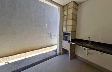 Imagem: A casa em condomínio possui 3 Dormitórios, 4 Banheiros, 2