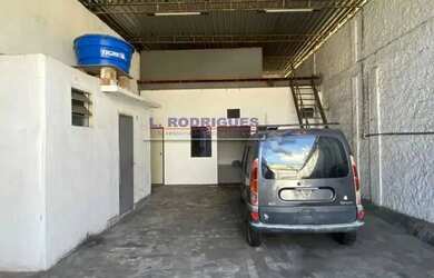 Imagem: O depósito possui 308m² de Área e está localizado em Cascadura