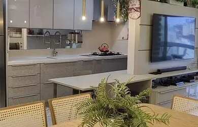 Imagem: O apartamento possui 2 Dormitórios, 1 Banheiro, 1 Vaga na garagem