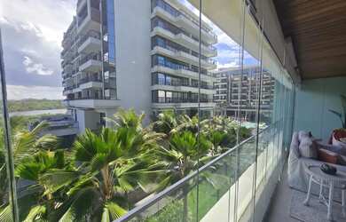 Imagem: O apartamento possui 1 Dormitório, 2 Banheiros, 2 Vagas na