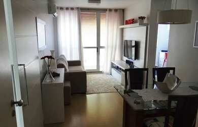 Imagem: O apartamento possui 2 Dormitórios, 2 Banheiros, 1 Vaga na