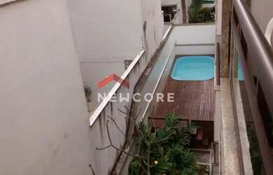 Imagem: O apartamento possui 3 Dormitórios, 3 Banheiros, 2 Vagas na