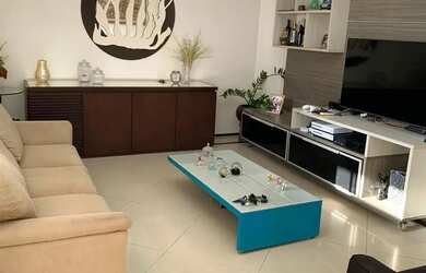 Imagem: A casa em condomínio possui 4 Dormitórios, 4 Banheiros, 3