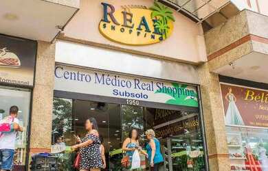 Imagem: A loja possui 28m² de Área Privada e está localizado em