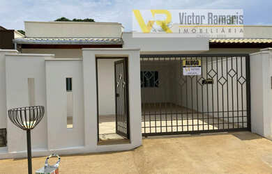 Imagem: A casa possui 2 Dormitórios, 2 Banheiros e está localizado