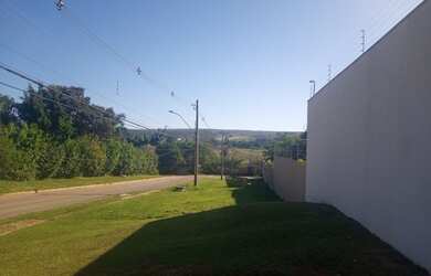 Imagem: O terreno possui 730m² de Área e está localizado em Setor