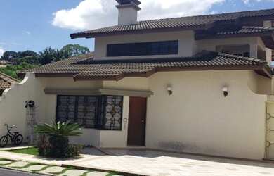 Imagem: A casa em condomínio possui 3 Dormitórios, 4 Banheiros, 2