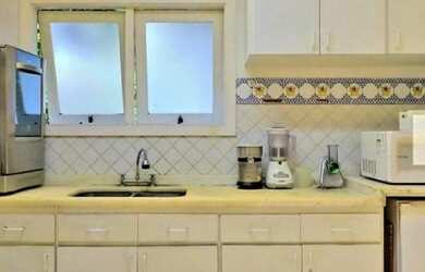 Imagem 13: Casa para venda tem 300 metros quadrados - Jardim Paulistano