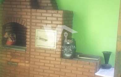 Imagem: A casa e possui 3 Dormitórios, Suítes, 2 Banheiros, 2 Vagas