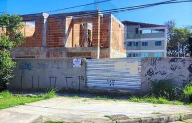 Imagem: A casa possui 3 Dormitórios, 3 Banheiros, 1 Vaga na garagem