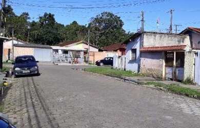 Imagem 2: PERUIBE - Casa Padrão -. Varanda, 125m² de Área, 1 Vaga na garageme2...