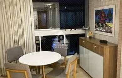 Imagem: O apartamento possui 2 Dormitórios, 2 Banheiros, 2 Vagas na