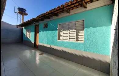 Imagem: A casa possui 1 Dormitório, 1 Banheiro, 65m² de Área e está