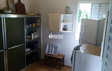 Imagem 8: Rancho com 4 suítes disponível para venda na Área Rural de Uberlândia-MG