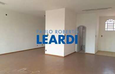 Imagem: O depósito possui 456m² de Área e está localizado em Vila