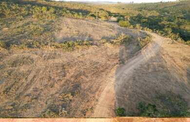 Imagem: A fazenda está localizado em Monte Carmelo, MG à venda por