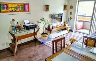 Imagem: O apartamento possui 1 Dormitório, 1 Banheiro, 1 Vaga na garagem