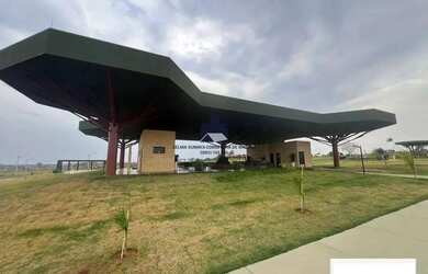 Imagem: O terreno possui 405m² de Área e está localizado em Iguatemi