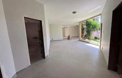 Imagem 7: BELÍSSIMA CASA CONDOMÍNIO FECHADO ALTO PADRÃO