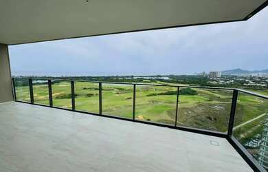 Imagem: O apartamento possui 4 Dormitórios, 5 Banheiros, 3 Vagas na