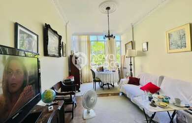 Imagem: O apartamento possui 2 Dormitórios, 2 Banheiros, 81m² de Área