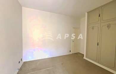 Imagem 9: LINDO E AMPLO APARTAMENTO, REFORMADO, PRÓXIMO AO METRÔ E COMÉRCIO,...