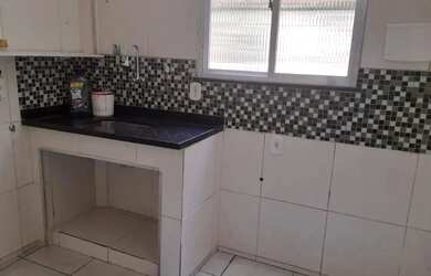 Imagem: A casa possui 2 Dormitórios, 2 Banheiros, 1 Vaga na garagem