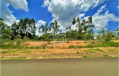 Imagem: O terreno à venda possui 2160m² de Área e está localizado