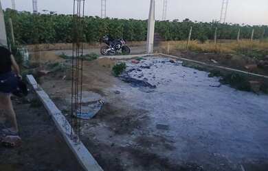 Imagem: A casa possui 2 Dormitórios, 1 Banheiro, 1 Vaga na garagem