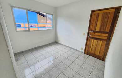 Imagem: O apartamento possui 2 Dormitórios, 1 Banheiro, 2 Vagas na