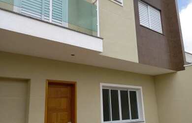 Imagem: A casa possui 3 Dormitórios, 3 Banheiros, 3 Vagas na garagem