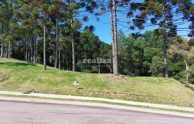Imagem: O terreno possui 1.000m² de Área e está localizado em Gramado