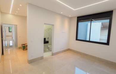 Imagem 4: Sobrado com 4 suítes plenas no Condomínio do Lago